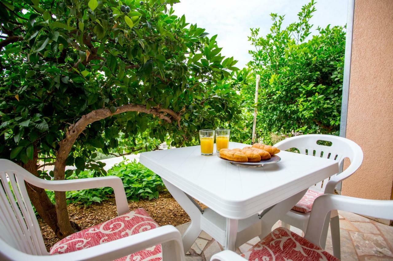 Apartments Iva Brstilo Omiš Екстериор снимка