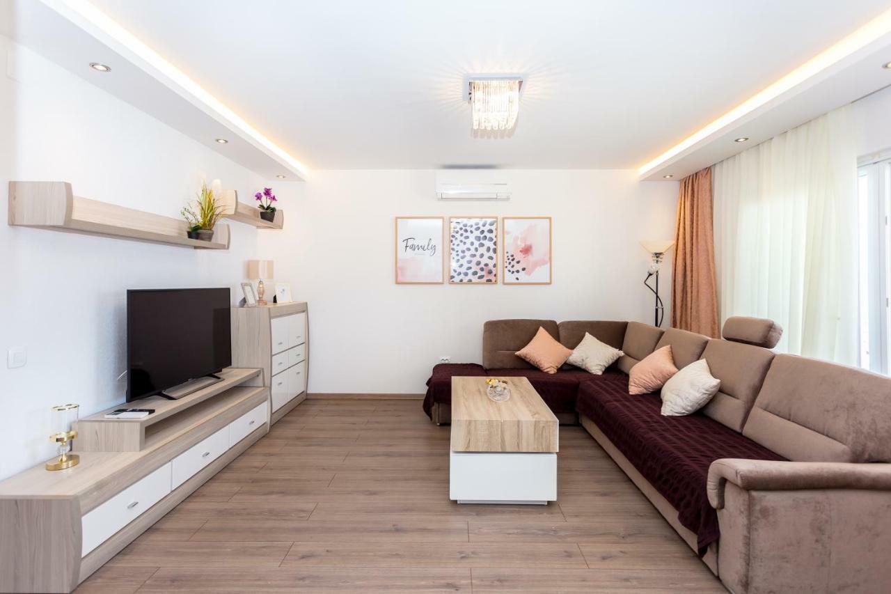 Apartments Iva Brstilo Omiš Екстериор снимка