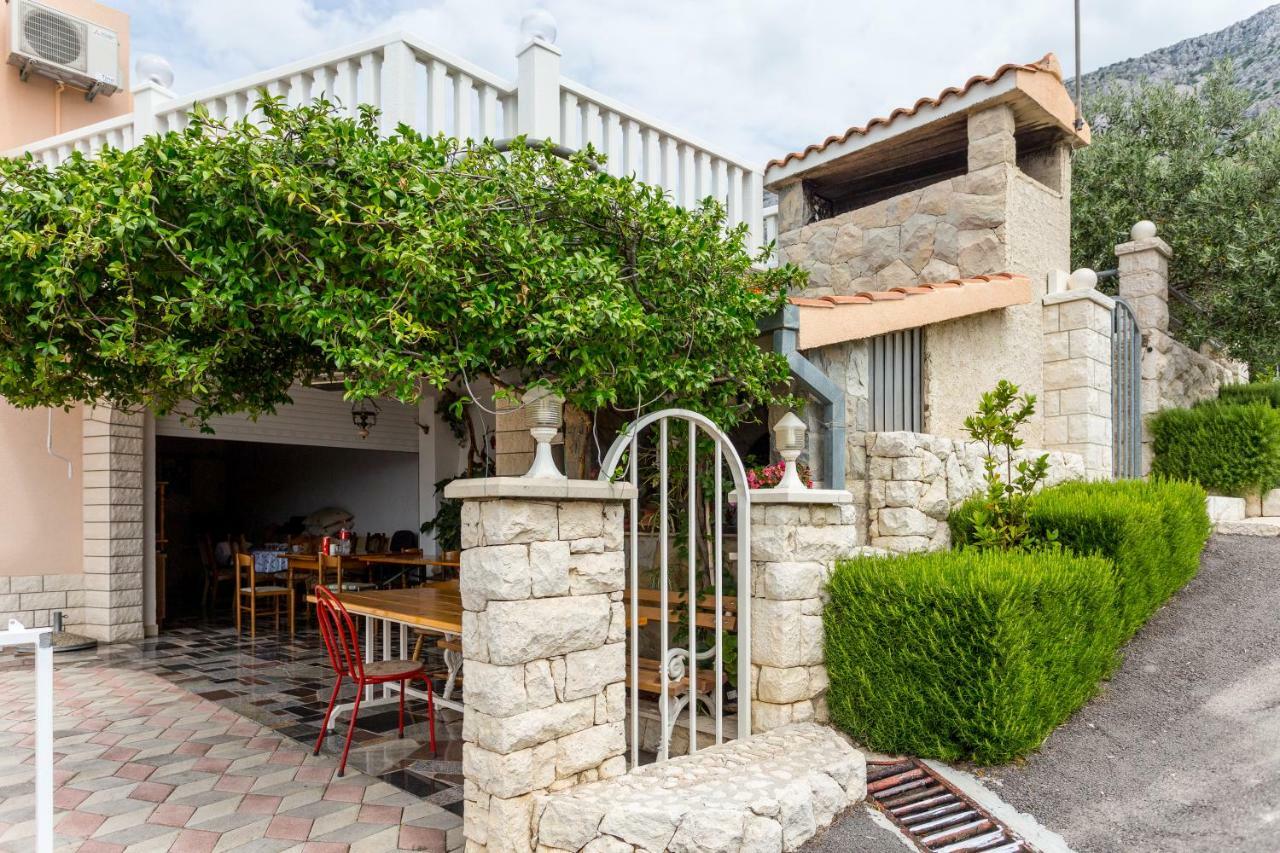 Apartments Iva Brstilo Omiš Екстериор снимка