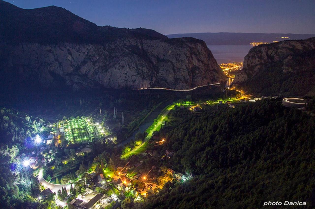 Apartments Iva Brstilo Omiš Екстериор снимка